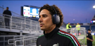 Entre el Negocio y la Sombra del 7-0: El Polémico Homenaje a Guillermo Ochoa ante Chile Entre el Negocio y la Sombra del 7-0: El Polémico Homenaje a Guillermo Ochoa ante Chile
