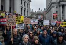 Marchas “No Kings” protestan contra Trump movilizando voto para elecciones intermedias Marchas "No Kings" protestan contra Trump movilizando voto para elecciones intermedias