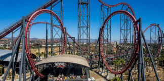 Six Flags Magic Mountain de California cierra montaña rusa X2 tras demandas por lesiones cerebrales Six Flags Magic Mountain de California cierra montaña rusa X2 tras demandas por lesiones cerebrales