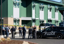 5 muertos, incluidos tres niños, en tiroteo en escuela de Oregon; el tirador fue abatido 5 muertos, incluidos tres niños, en tiroteo en escuela de Oregon; el tirador fue abatido