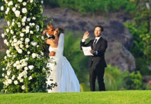 El actor Tobey Maguire oficia la boda de su exesposa, con la que tiene excelente relación El actor Tobey Maguire oficia la boda de su exesposa, con la que tiene excelente relación