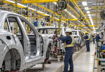 Donald Trump presume arancel de 25% que impuso a autos importados de México Donald Trump presume arancel de 25% que impuso a autos importados de México