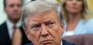 Trump arremete contra Fox News por minimizar cobertura de sus mítines electorales Trump arremete contra Fox News por minimizar cobertura de sus mítines electorales